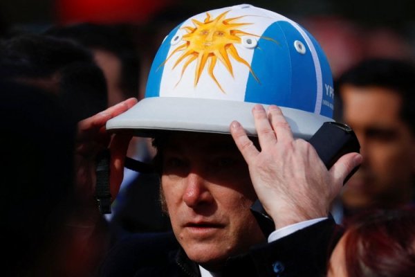 <p>Milei lucha, con dificultad, por desbloquear los mercados globales de capital para Argentina</p>