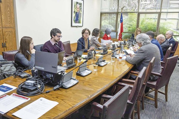 <p>Reforma al SEIA sale del congelador: se debate en comisión de Hacienda del Senado con miras a votar en general el 18 de agosto</p>