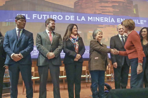 <p>Los cinco candidatos presidenciales se vieron las caras en el auditorio Andrónico Luksic Abaroa, en el Campus San Joaquín de la PUC. Foto: Aton</p>