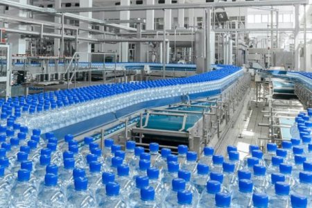 ¿Guerra del agua? Gloria entra al terreno del Grupo AJE con la compra de San Mateo