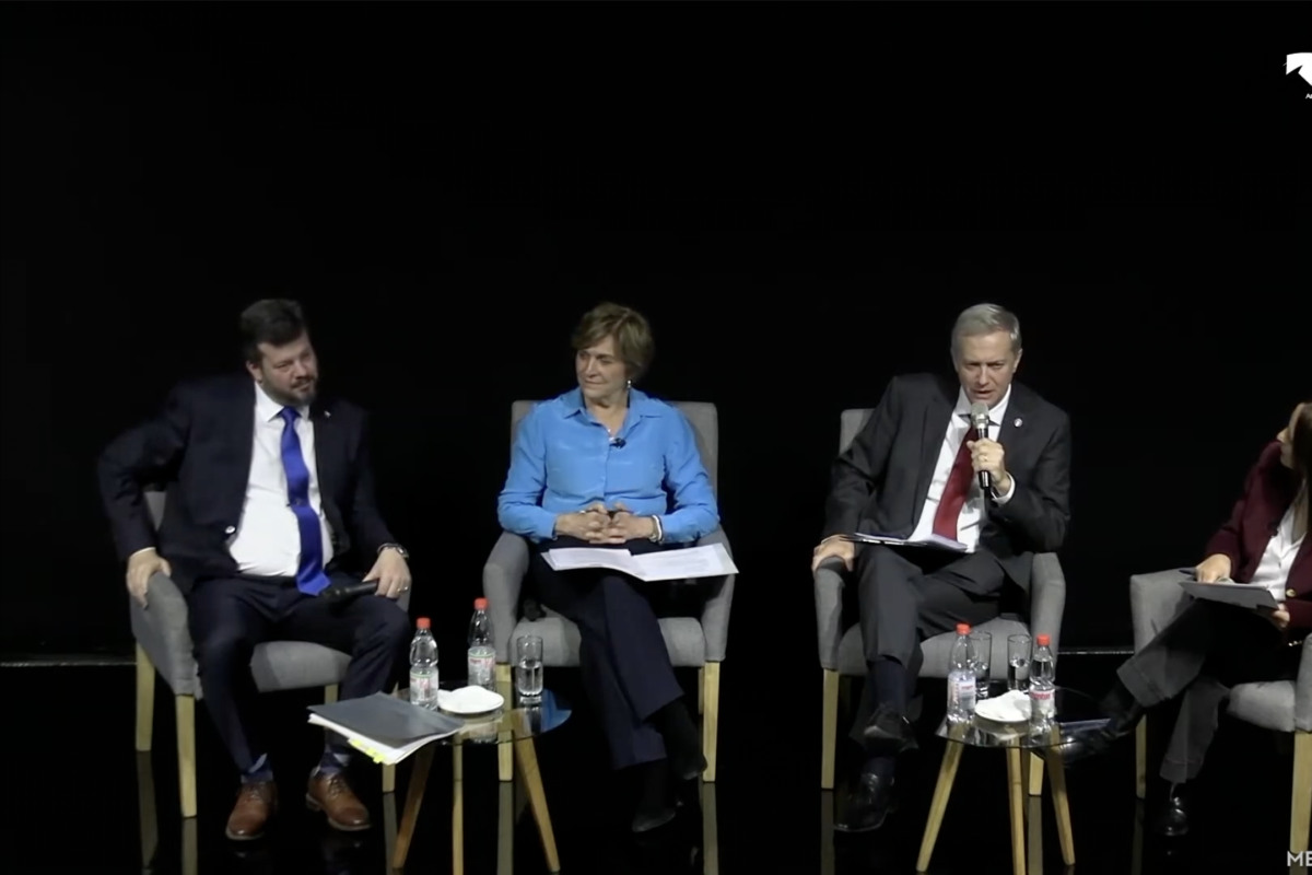 <p>Ahora en DF | Así fue el debate entre Matthei, Kast y Kaiser en Enatrans 2025</p>