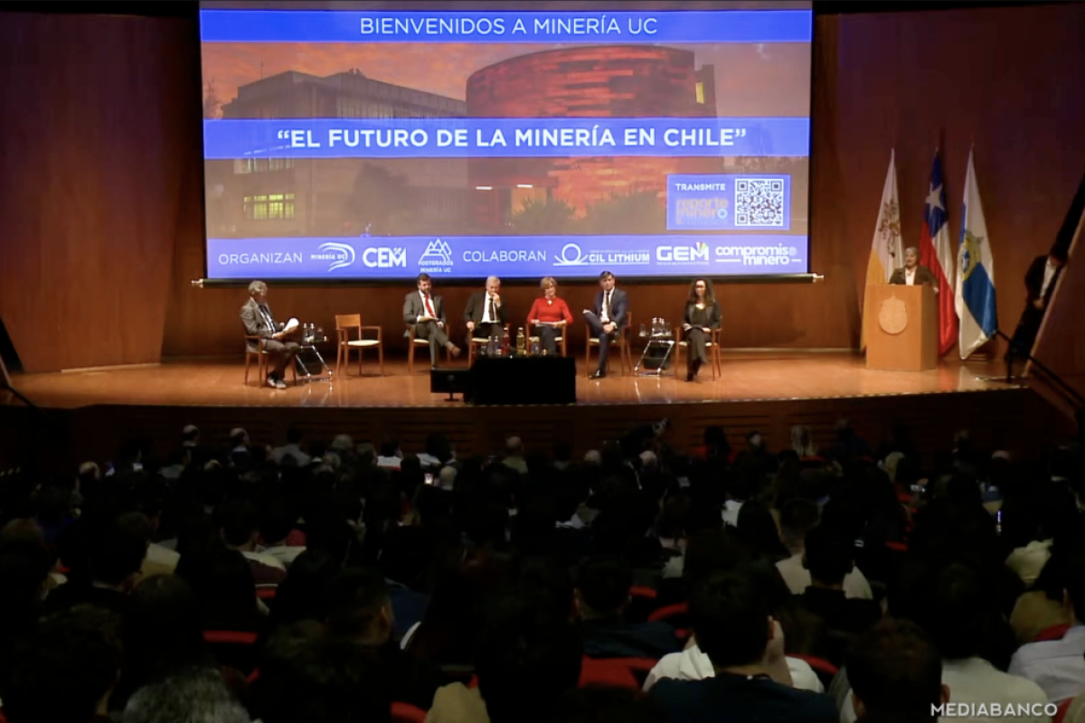 <p>Ahora en DF | Así fue la presentación de Kast, Matthei, Kaiser, Parisi y Jara en conversatorio presidencial sobre minería</p>