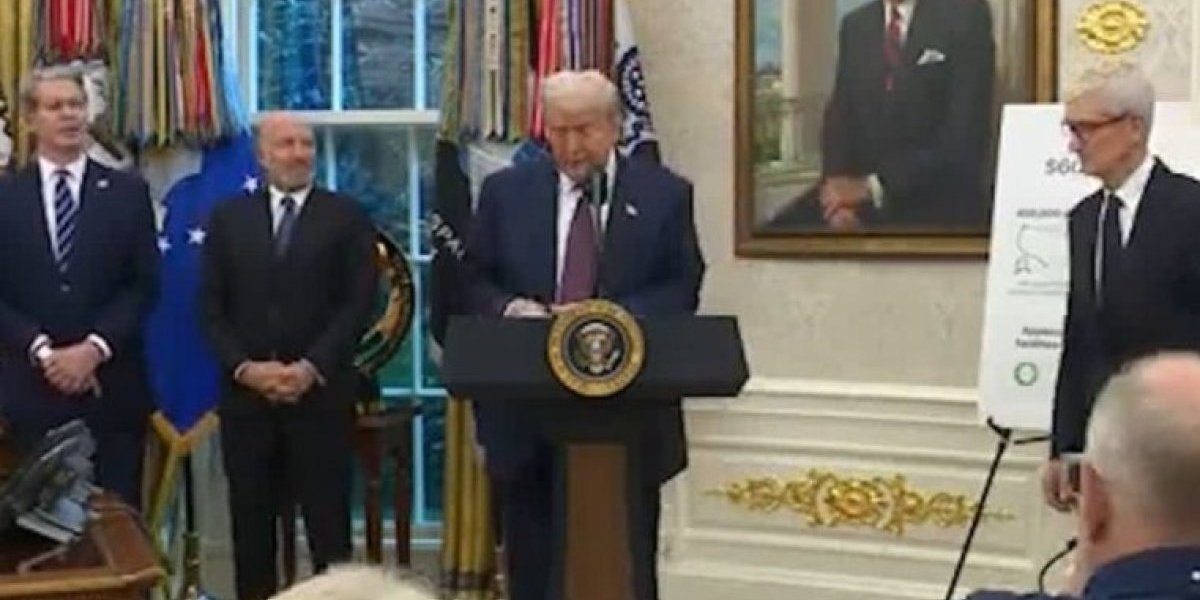 <p>Ahora en DF | Entran en vigor los nuevos aranceles de Trump, con un mínimo generalizado del 10%</p>