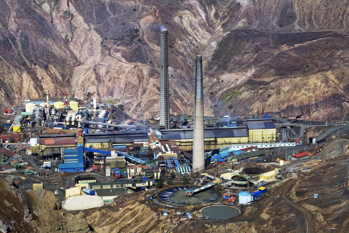 <p>Accidente de El Teniente habría sido causado por la actividad minera y no por la naturaleza, dice fuente a Reuters</p>