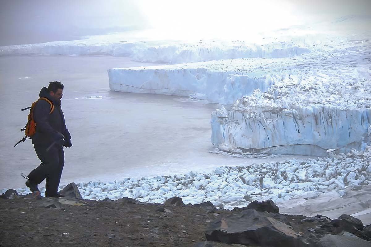 <p>Marcelo Leppe, el científico chileno cuyo nombre es ahora una isla en la Antártica</p>