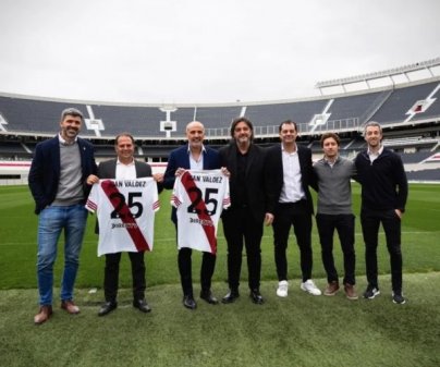 Juan Valdez es el nuevo patrocinador oficial del Club River Plate en Argentina