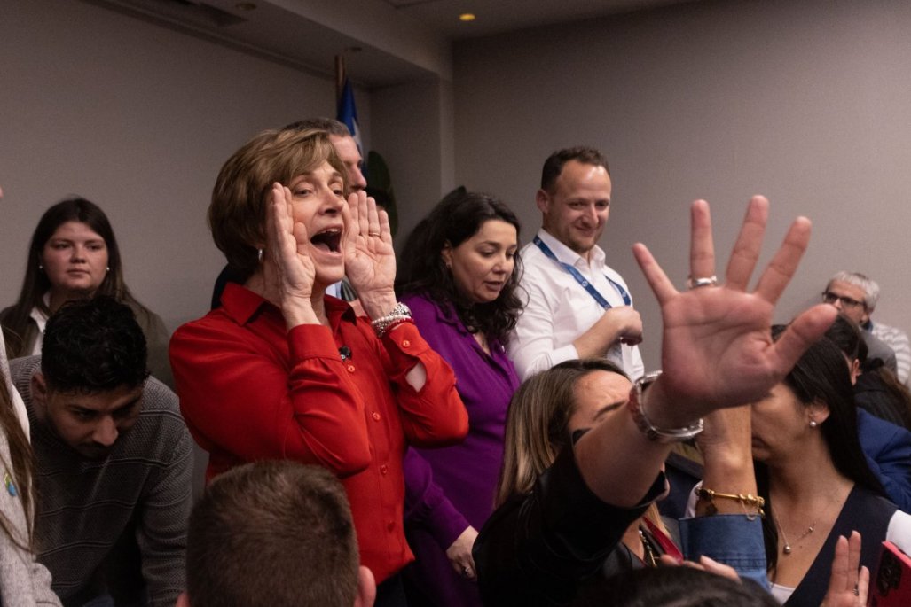 Matthei recupera terreno en la carrera presidencial: ¿un giro inesperado o la calma antes de la tormenta?