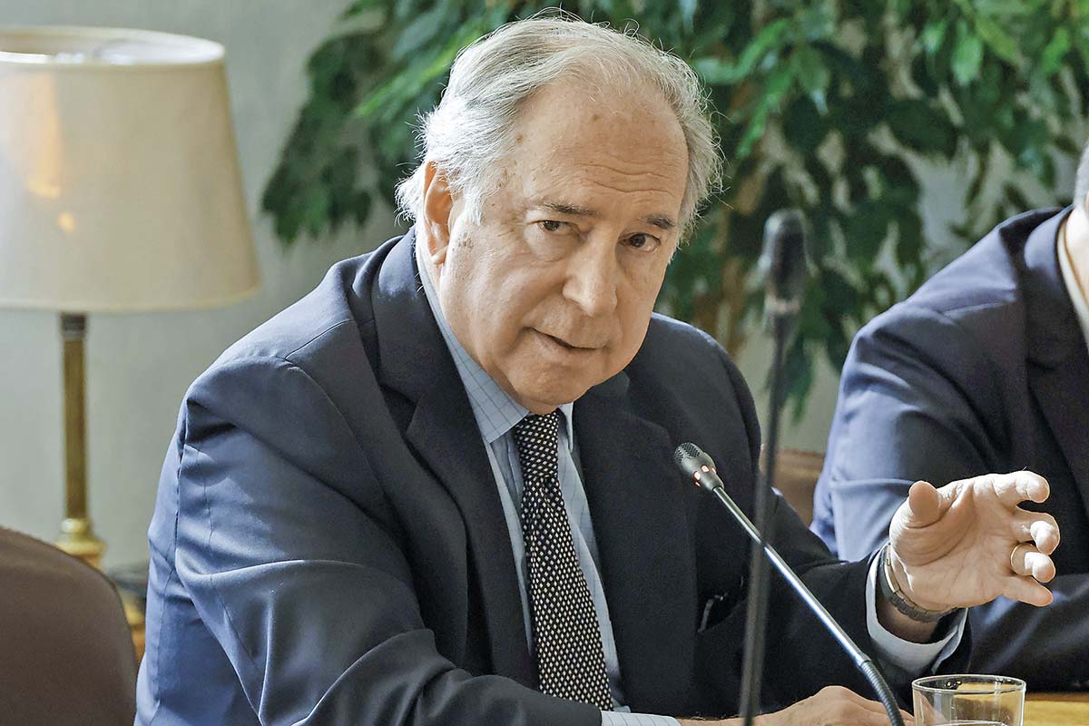 <p>El embajador Valdés participó en un webinar de la Fundación Chilena del Pacífico. Foto: Aton</p>