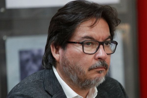 Marcos Barraza (PC): “La redefinición del programa comenzó en el momento que Jara ganó la primaria”