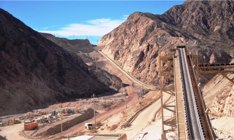 <p>Mina de oro argentina Gualcamayo espera entrar al régimen de inversiones de Milei para destrabar US$ 665 millones</p>