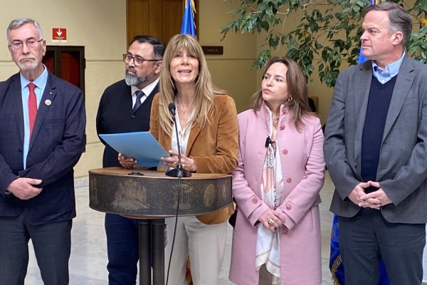 <p>Demócratas exige a Chile Vamos respetar presunción de inocencia del diputado Miguel Ángel Calisto</p>