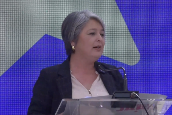 Ahora en DF | Jara da inicio a nueva etapa de su campaña: asistirá menos a debates para partir con gira nacional