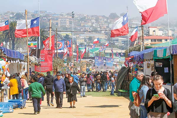 <p>¿Fiestas Patrias XL? Proponen declarar feriado este 17 de septiembre</p>