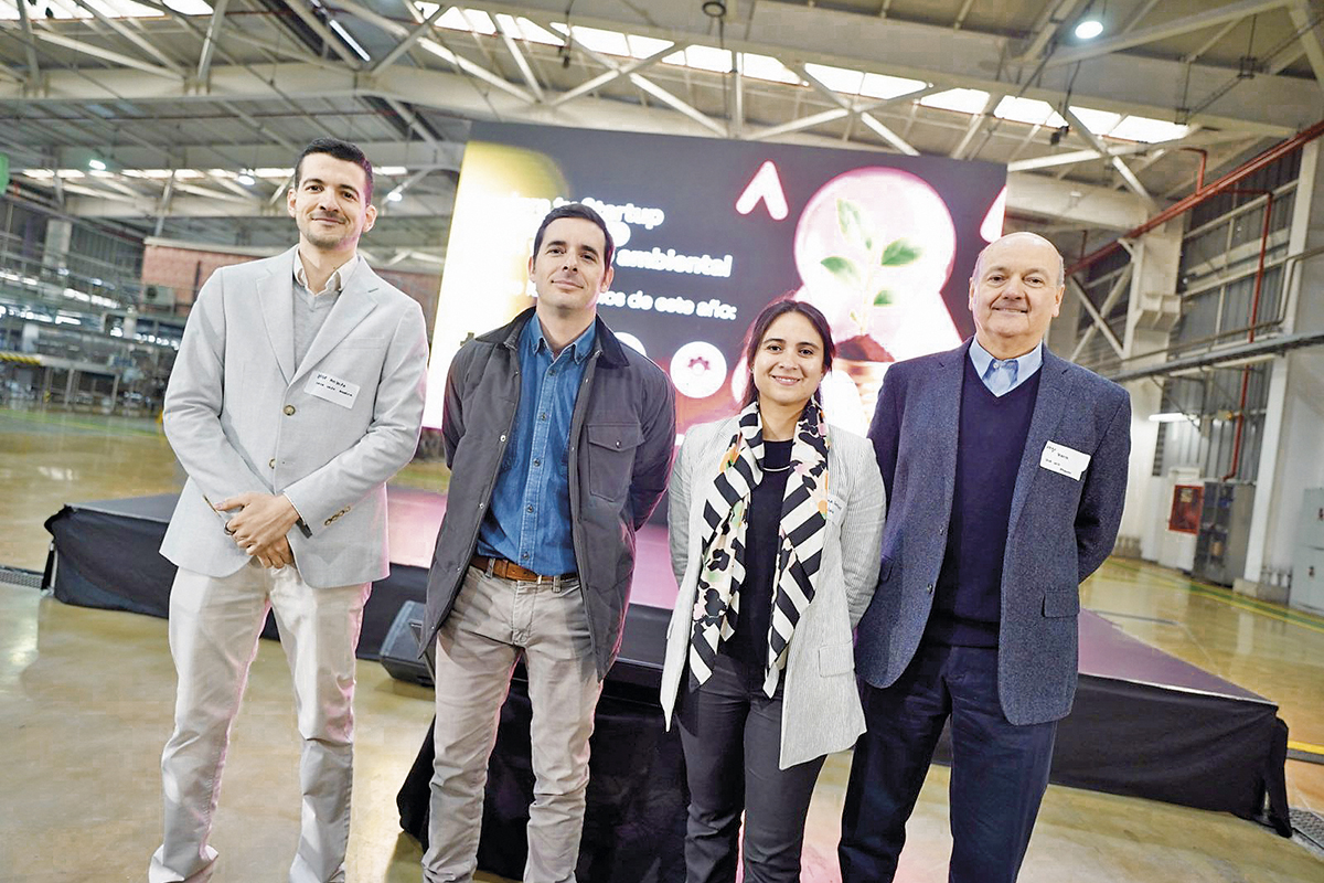 <p>100+ Labs busca startups para escalar sus soluciones junto a grandes compañías</p>