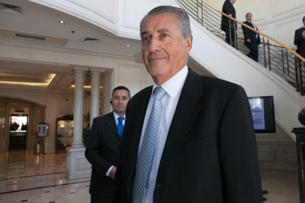 <p>Caso Cascadas: Julio Ponce se anota victoria contra AFP en la Corte Suprema</p>