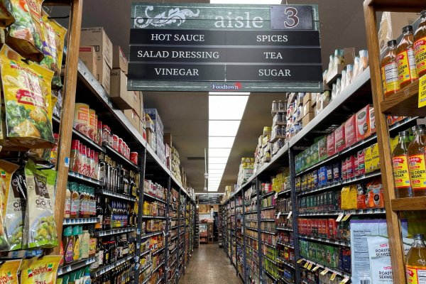 <p>Confianza del consumidor en EEUU se debilita en agosto influenciada por los aranceles a la importación</p>