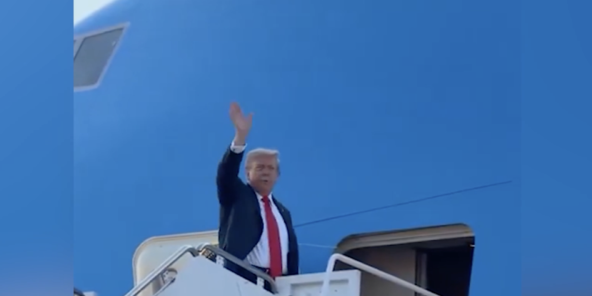 <p>Ahora en DF | Trump tratará con Putin la situación territorial de Ucrania y deja un acuerdo en manos de Kiev</p>