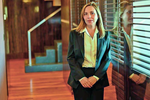 <p>Vanessa Facuse, abogada de 187 aportantes de Sartor: “No estamos ante meros deterioros contables, sino frente a la desaparición casi total del patrimonio invertido”</p>