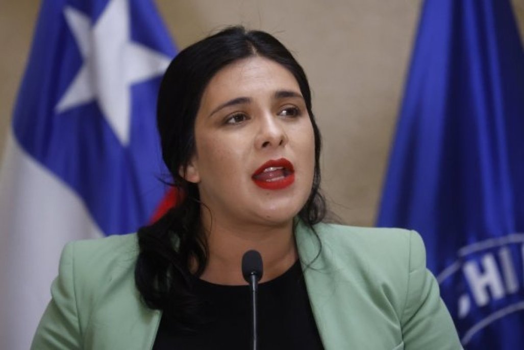 Kariola Karol Cariola (PC) asegura que lista del oficialismo espera conseguir ...
