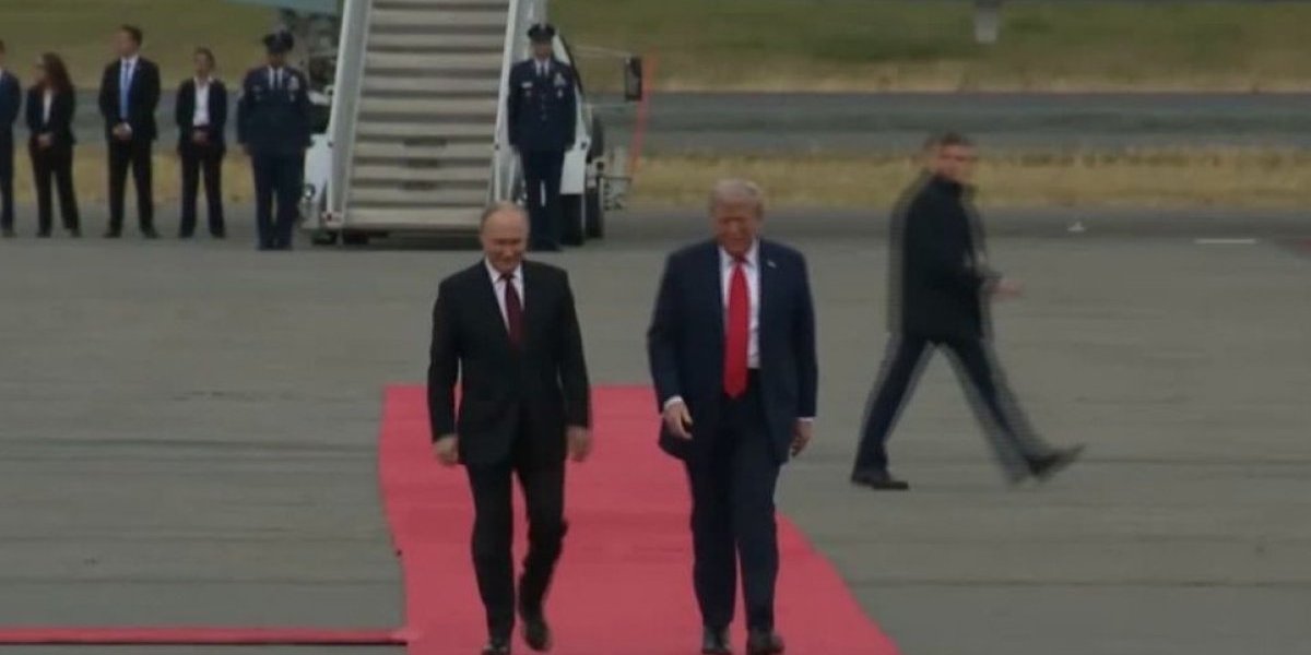 <p>Ahora en DF | Trump dice que Ucrania "no recuperará Crimea" y "no podrá unirse a la OTAN"</p>