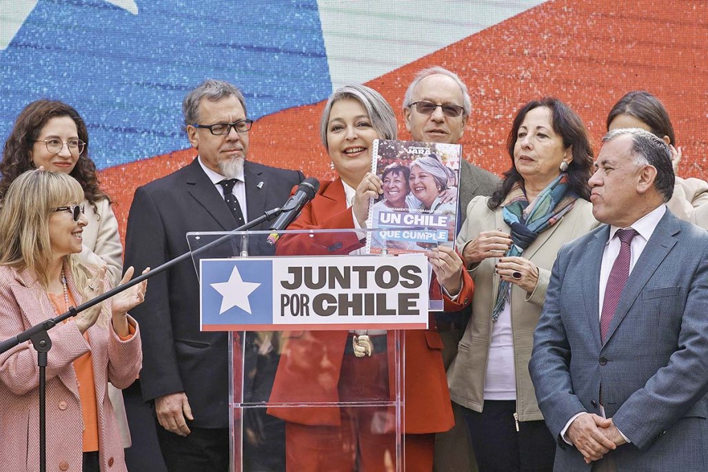 Jara descarta impuesto a los ricos y fin de AFP: ¿renuncia estratégica o realismo político?