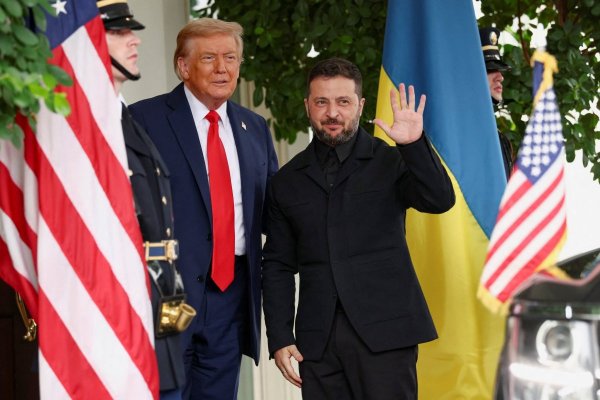 <p>El cambio de look de Zelenski que le valió los elogios de Trump en la Casa Blanca</p>