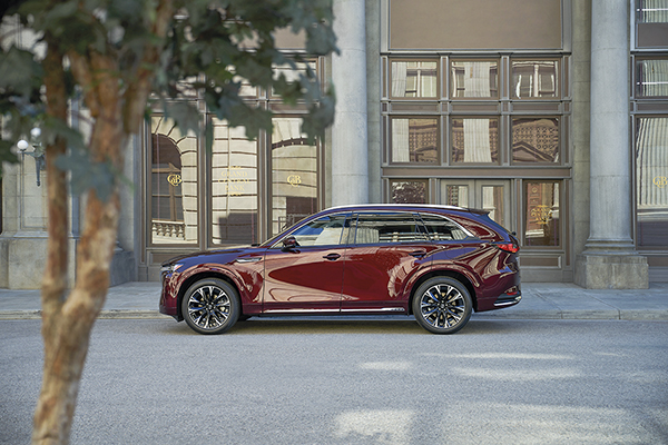 <p>Mazda CX-90: lujo y potencia para la familia</p>