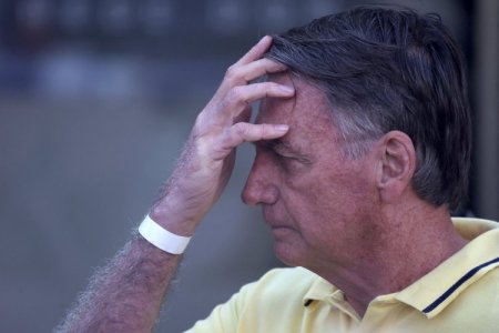 <p>Policía de Brasil encuentra documento en móvil de Bolsonaro en que pide asilo político a Milei</p>