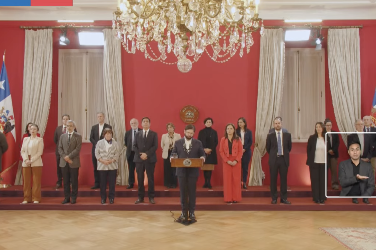 <p>Ahora en DF | Cambio de gabinete de Boric: Grau asume como nuevo ministro de Hacienda tras renuncia de Marcel</p>