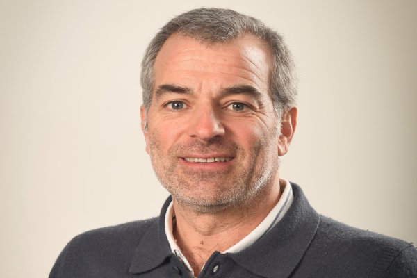 <p>CEO de Walmart Chile refuerza su apuesta por el país: "Va a encontrar el rumbo del crecimiento en los próximos años"</p>