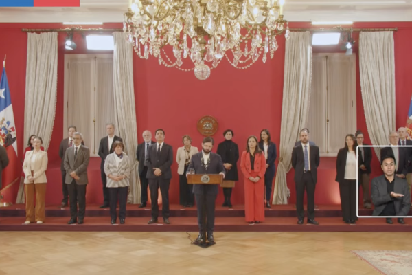 <p>Ahora en DF | Cambio de gabinete de Boric: Grau asume como nuevo ministro de Hacienda tras renuncia de Marcel</p>