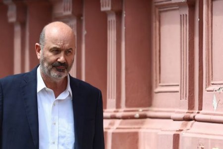 Sturzenegger defendió la "revolución institucional" de Milei y apuntó contra sindicatos, empresarios y el Congreso