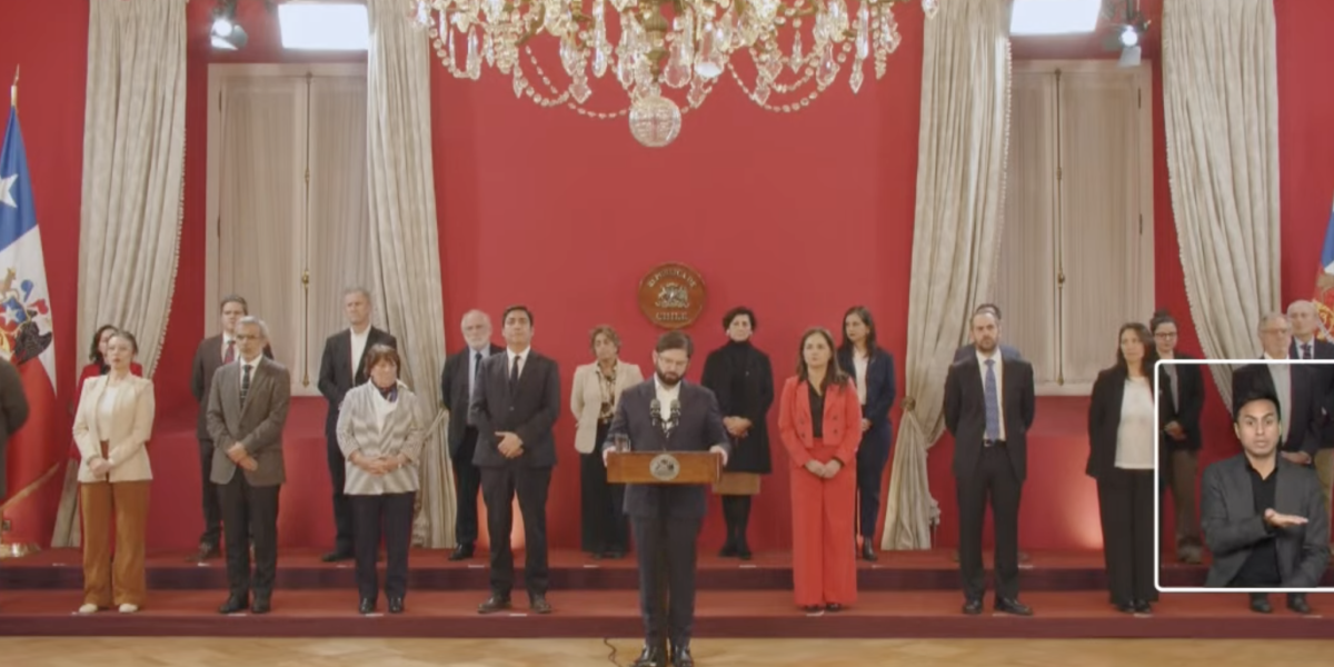 <p>Ahora en DF | Cambio de gabinete de Boric: Grau asume como nuevo ministro de Hacienda tras renuncia de Marcel</p>