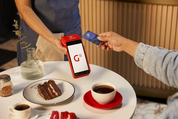 <p>Pluxee y Getnet firman alianza e incorporan 100 mil comercios adicionales a la tarjeta de alimentación</p>