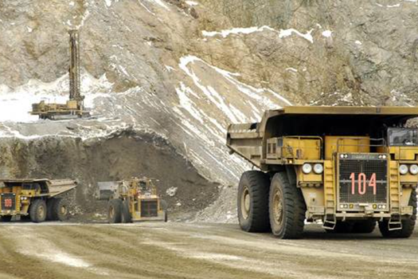 <p>Codelco registra caída de 59% en sus ganancias del primer semestre pese a incremento de 9,3% en su producción</p>
