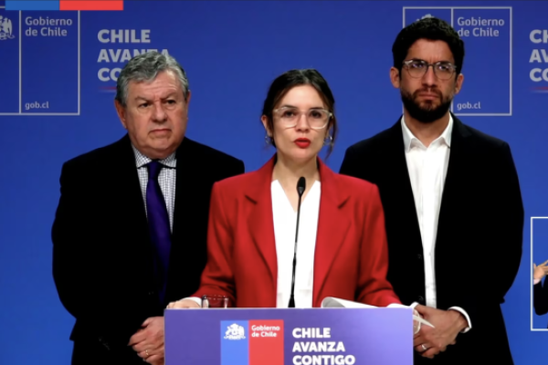 <p>Ahora en DF | Gobierno y propuesta de Kast sobre pensiones: "Es un anuncio regresivo, sobre todo para las jubiladas"</p>