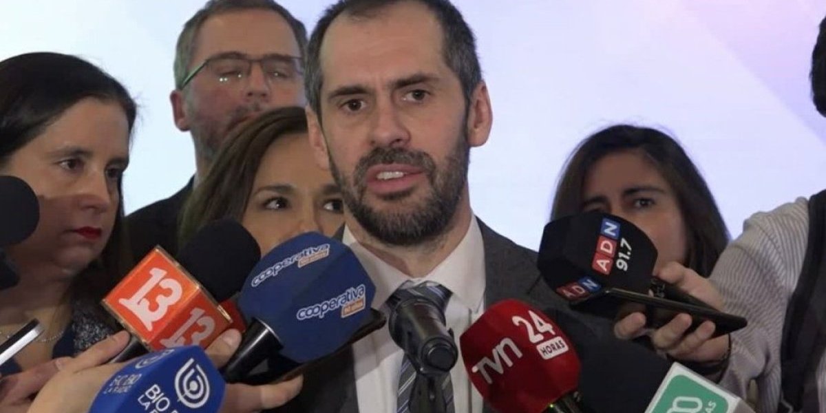 <p>Ahora en DF | Grau entra al debate por críticas del PC a Marcel y recalca que el Presupuesto 2026 mantendrá objetivo de responsabilidad fiscal</p>