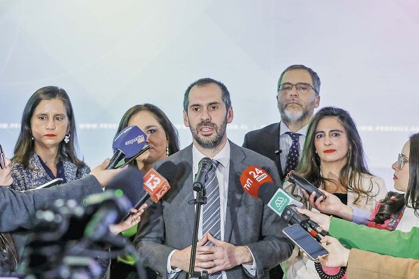 <p>El ministro de Hacienda, Nicolás Grau, expuso este martes en la inauguración de Enexpro 2025, donde también participó el Presidente Gabriel Boric. Crédito: Ministerio de Hacienda.</p>