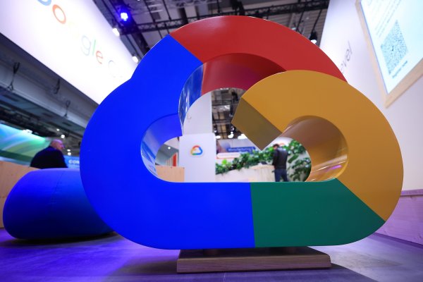 <p>Una oleada de grandes compañías tecnológicas está acelerando la construcción de centros de datos en EEUU. Foto: Bloomberg</p>
