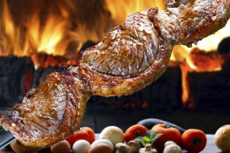 <p>En medio de guerra arancelaria, México prevé autorizar más frigoríficos brasileños para realizar envíos de carne y suplir demanda</p>