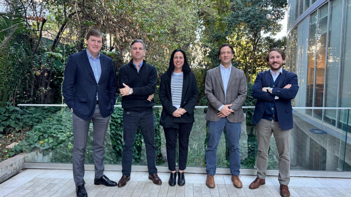 <p>Estudio Artigas, Huidobro, Molina y Mosqueira integra a Gabriel Halpern y se renueva como AHMM | Halpern</p>