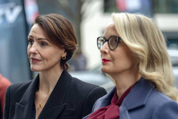 <p>Guía de Ocio: Una miniserie de intriga en Netflix, un clásico teatral y más</p>
