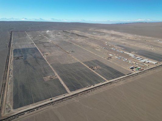 Española Grenergy acuerda la venta de la cuarta fase de Oasis de Atacama por casi US$ 500 millones