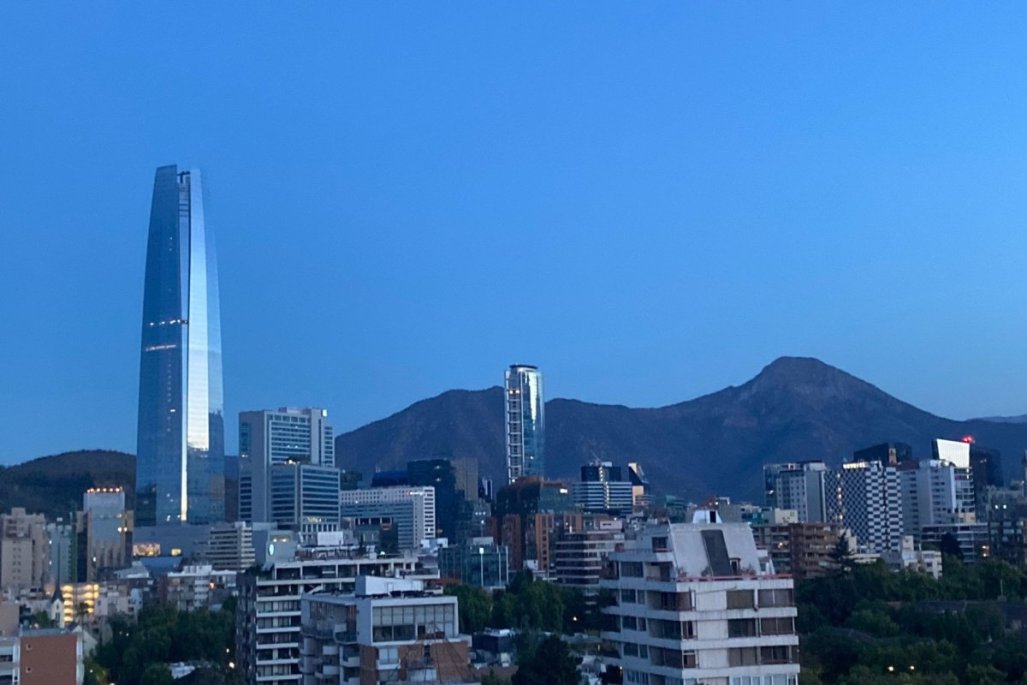 Imacec: actividad económica chilena se desacelera en julio arrastrada por menor producción minera