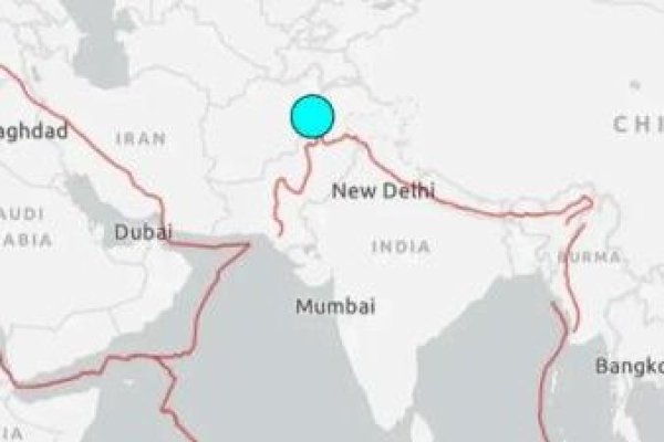 <p>Ahora en DF | Más de 600 muertos y 1.500 heridos por el terremoto de magnitud 6 en el este de Afganistán</p>