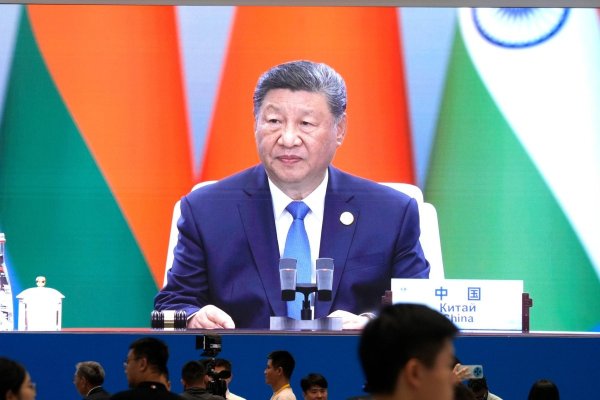 <p>Presidente Xi consigue apoyo para nuevo banco de desarrollo regional en paso clave para aumentar la influencia internacional de China</p>