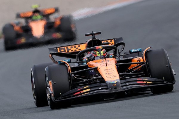 <p>Valoración de McLaren se dispara a más de 3 mil millones de libras por oferta de fondos árabes por una participación de 30%</p>