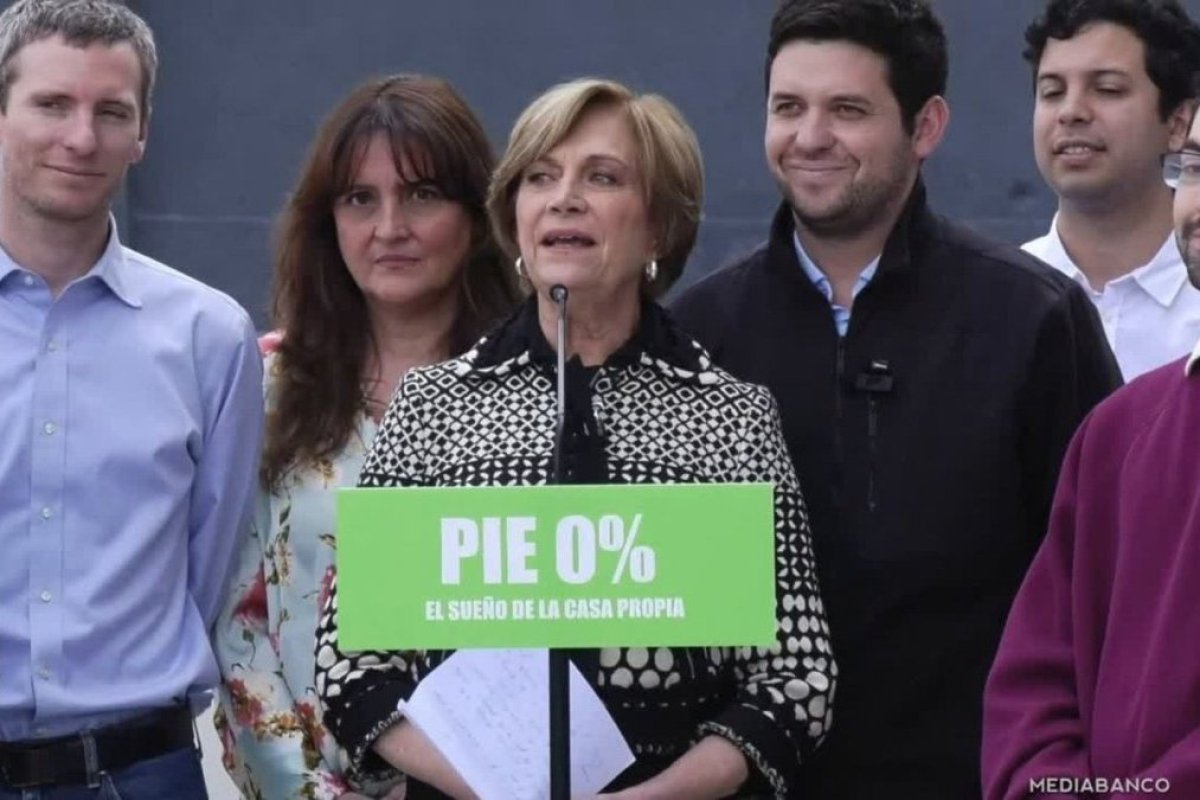 <p>Ahora en DF | Matthei presenta propuesta de acceso a la vivienda “Pie 0” para familias jóvenes</p>