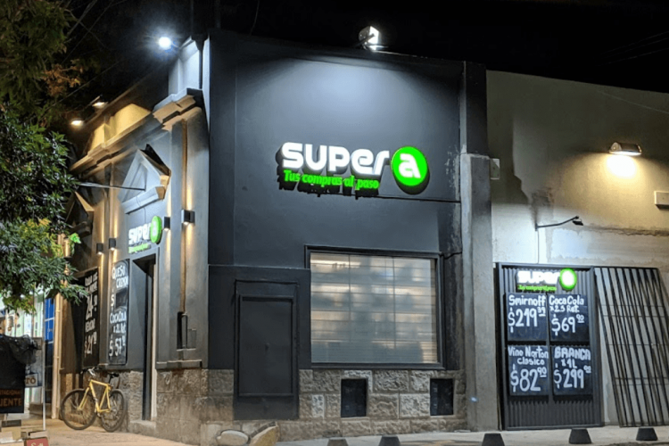 <p>¿Carrefour ya no se va de Argentina?: adquiere Super A y se expande al interior del país con el formato express</p>