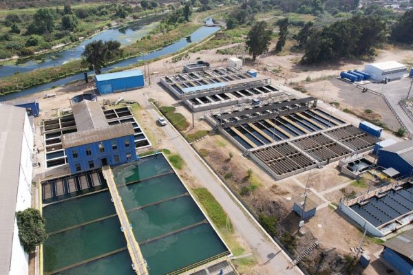 <p>Histórico: sanitaria Esval recauda más de US$ 160 millones tras colocación de dos bonos azules en el mercado local</p>